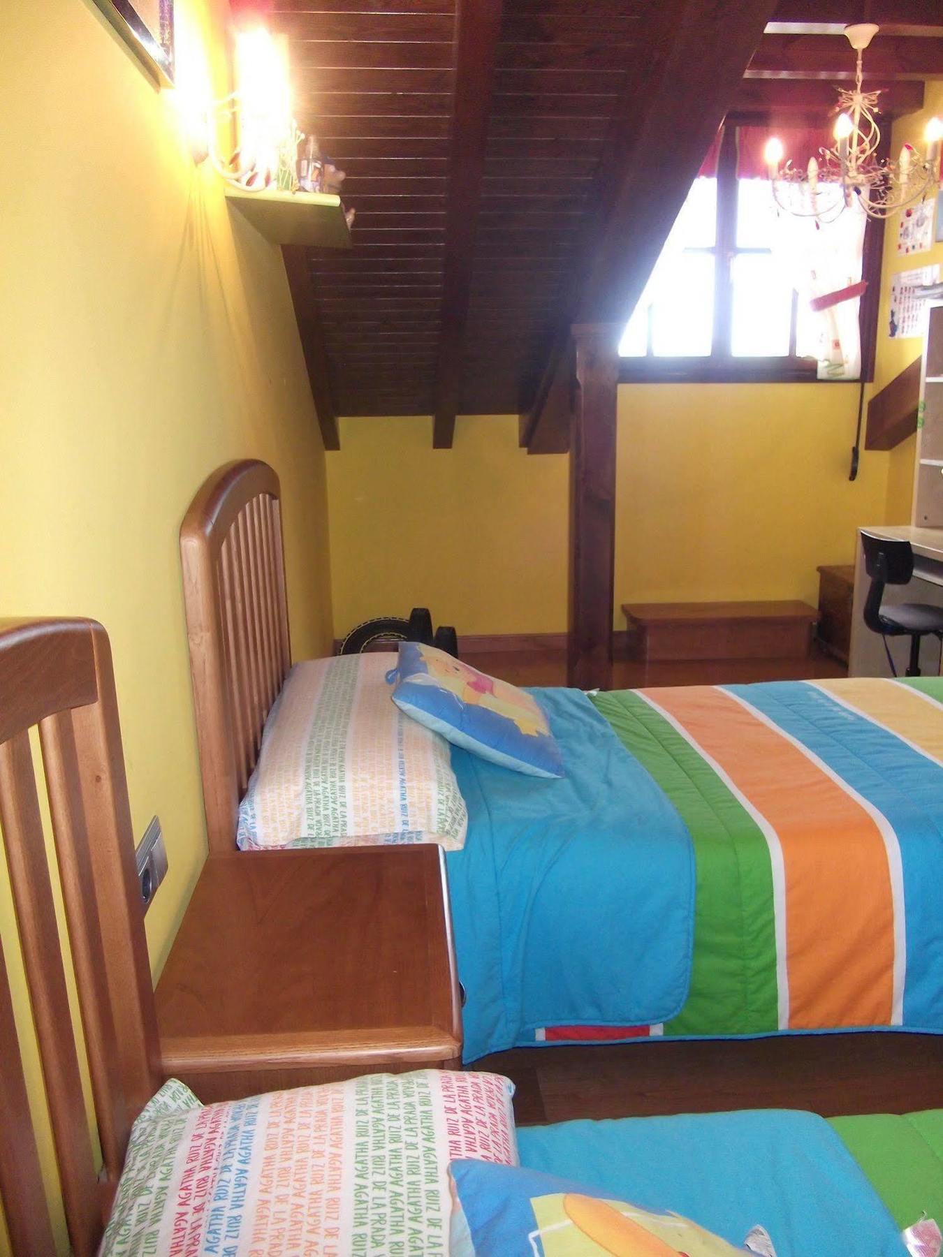Casa De Aldea El Ponton Pensionat Cue Exteriör bild